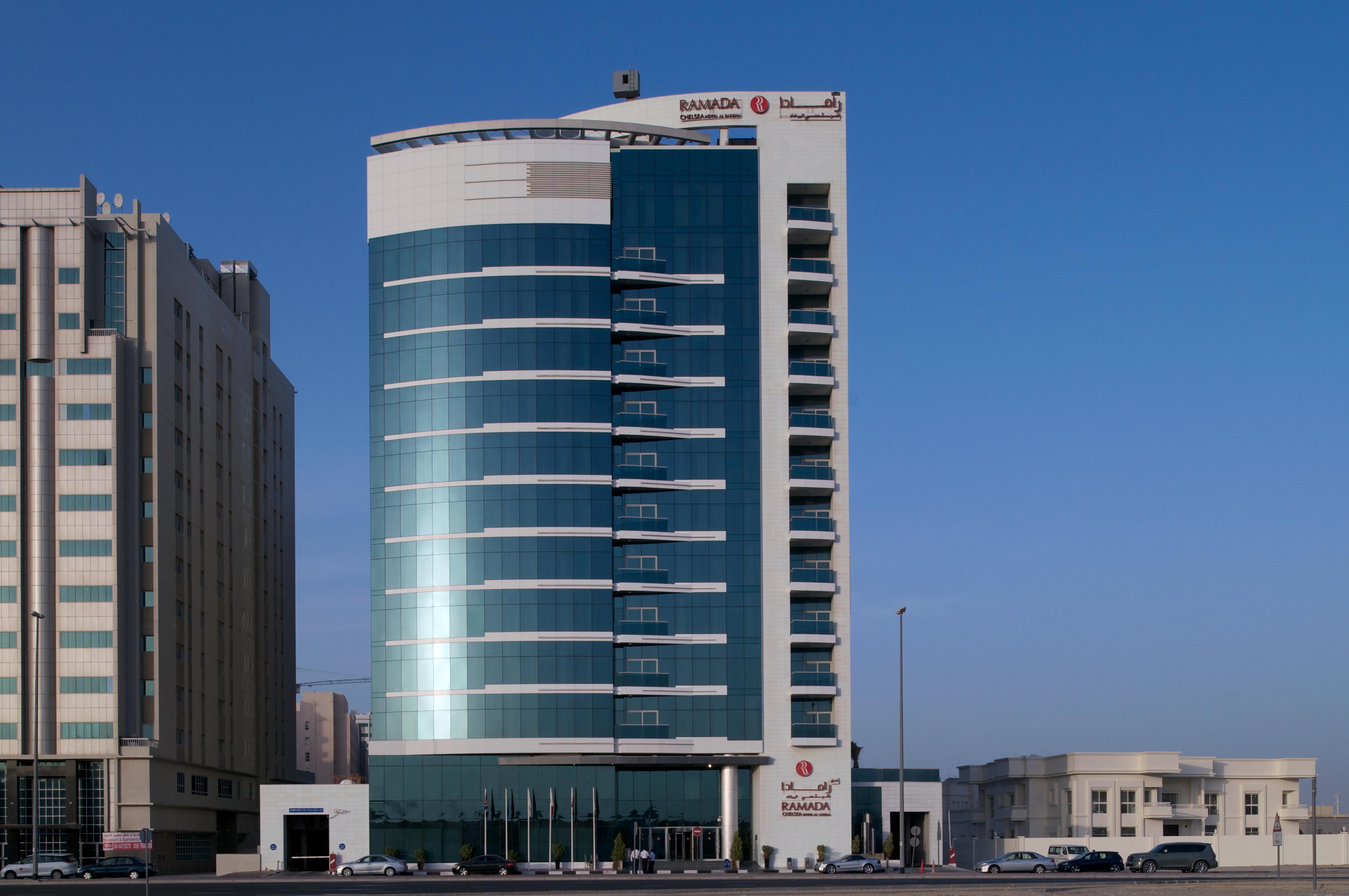 Al barsha heights. Carlton al Barsha Hotel 4. Отель Аль барша Дубай 4*. Carlton al Barsha Hotel Дубай. Отель Ramada by Wyndham Barsha heights.